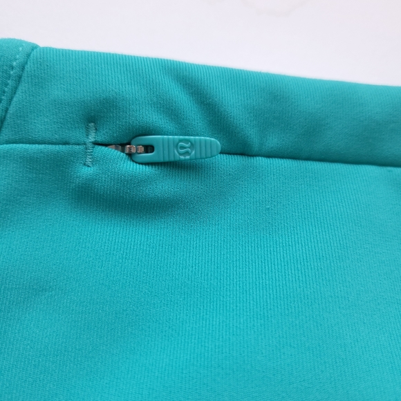 Like New Lululemon Train Times 7/8 Pant *Blocked 25" - Picture 10 of 14